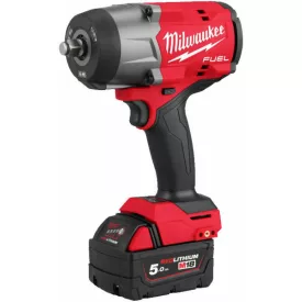   Milwaukee M18 FUEL™ ½″ nagy nyomatékú ütvecsavarozó biztosítógyűrűvel, 2×5.0 Ah akkuval, töltővel M18 FHIW2F12-502X